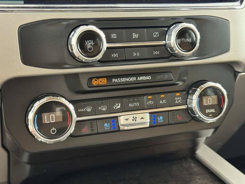 Used 2022 Ford F350 Lariat w/ Lariat Value Package AWD/4WD image 21