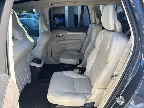 Certified 2022 Volvo XC90 T6 Inscription w/ Lounge Package image 15