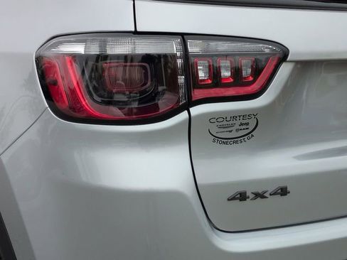 New 2026 Jeep Compass Latitude image 12