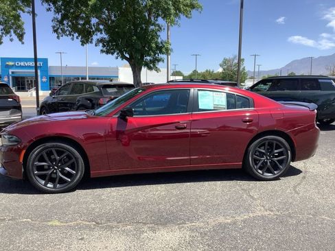 Used 2019 Dodge Charger SXT w/ Plus Group RWD image 28