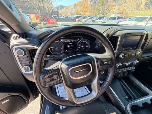 Used 2022 GMC Sierra 3500 Denali image 10