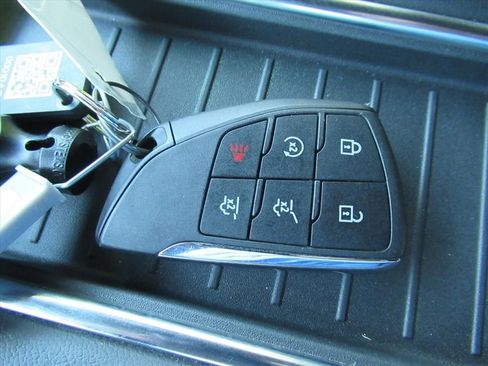 Used 2023 GMC Yukon Denali AWD/4WD image 34
