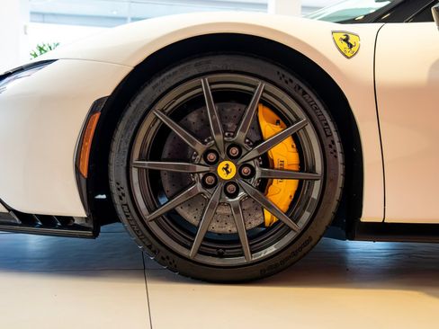 Used 2021 Ferrari SF90 Stradale AWD/4WD image 3