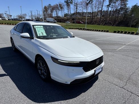 New 2026 Honda Accord EX-L image 3