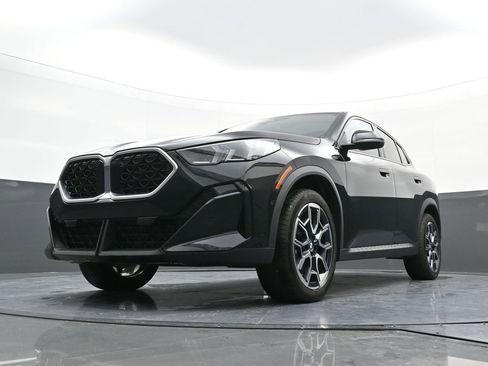 Used 2025 BMW X2 xDrive28i image 24