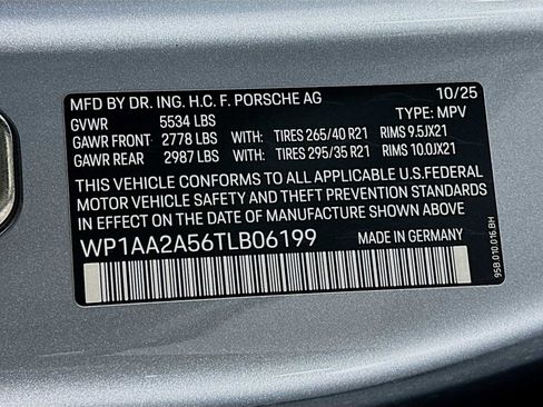 New 2026 Porsche Macan image 34