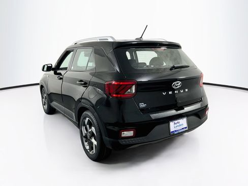 Used 2023 Hyundai Venue SEL w/ Cargo Package FWD image 7