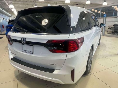 New 2026 Honda Odyssey EX-L image 4