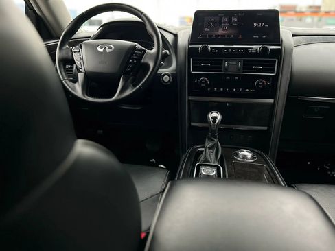Used 2024 INFINITI QX80 Luxe image 10