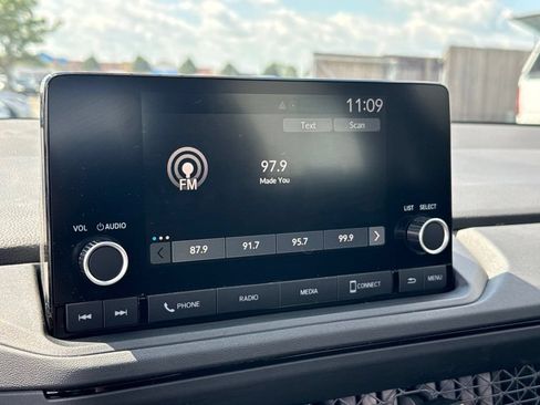 Used 2023 Honda Accord EX image 16