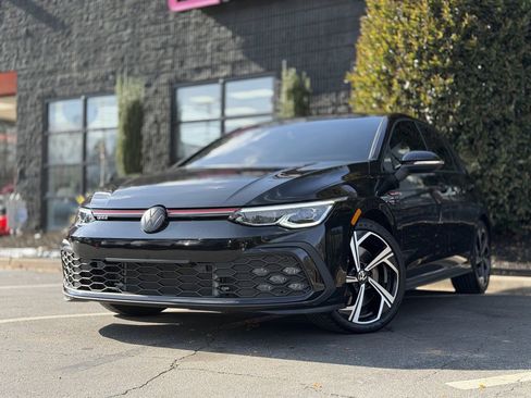 Used 2024 Volkswagen GTI SE w/ SE Leather Seats Package image 2