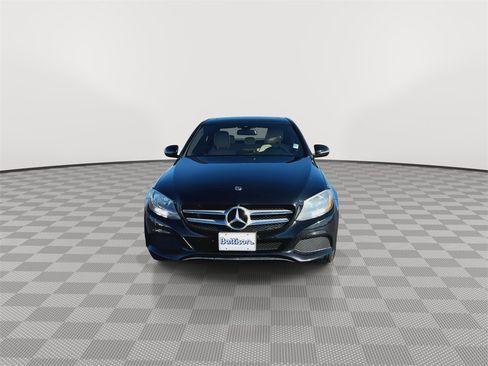 Used 2018 Mercedes-Benz C 300 4MATIC Sedan image 3
