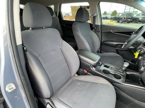 Used 2019 Kia Sorento L image 31