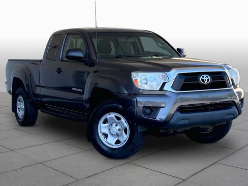 Used 2012 Toyota Tacoma PreRunner w/ SR5 Pkg image 2
