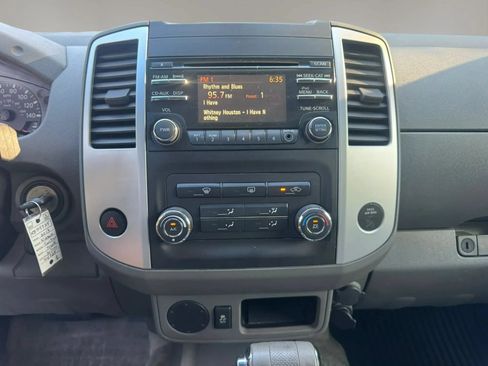 Used 2013 Nissan Frontier SV RWD image 16