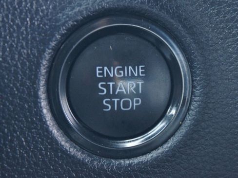 Used 2025 Toyota Tundra SR5 AWD/4WD image 8