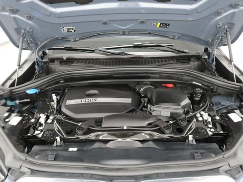 Used 2025 BMW X2 xDrive28i w/ Premium Package AWD/4WD image 40