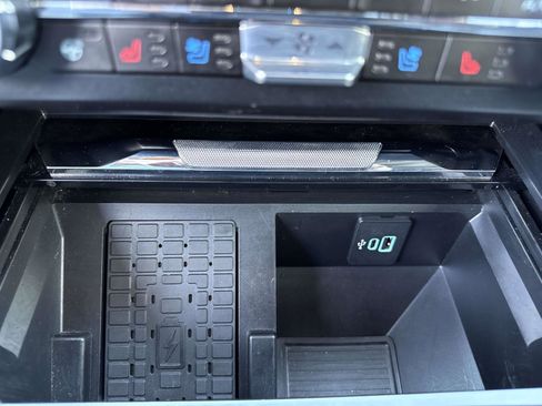 Used 2024 Ford F250 Lariat w/ Lariat Ultimate Package image 27