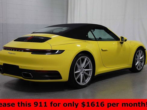 Certified 2022 Porsche 911 Carrera image 9