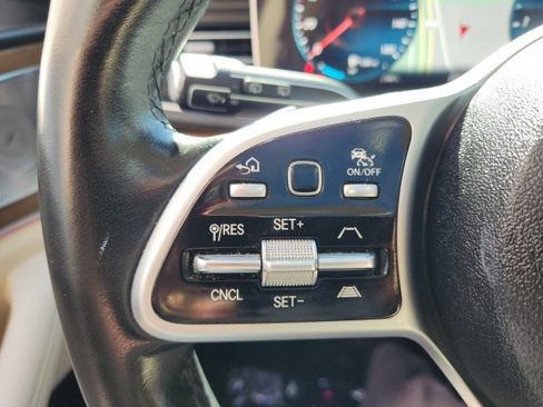 Used 2021 Mercedes-Benz GLS 450 GLS 450 image 35