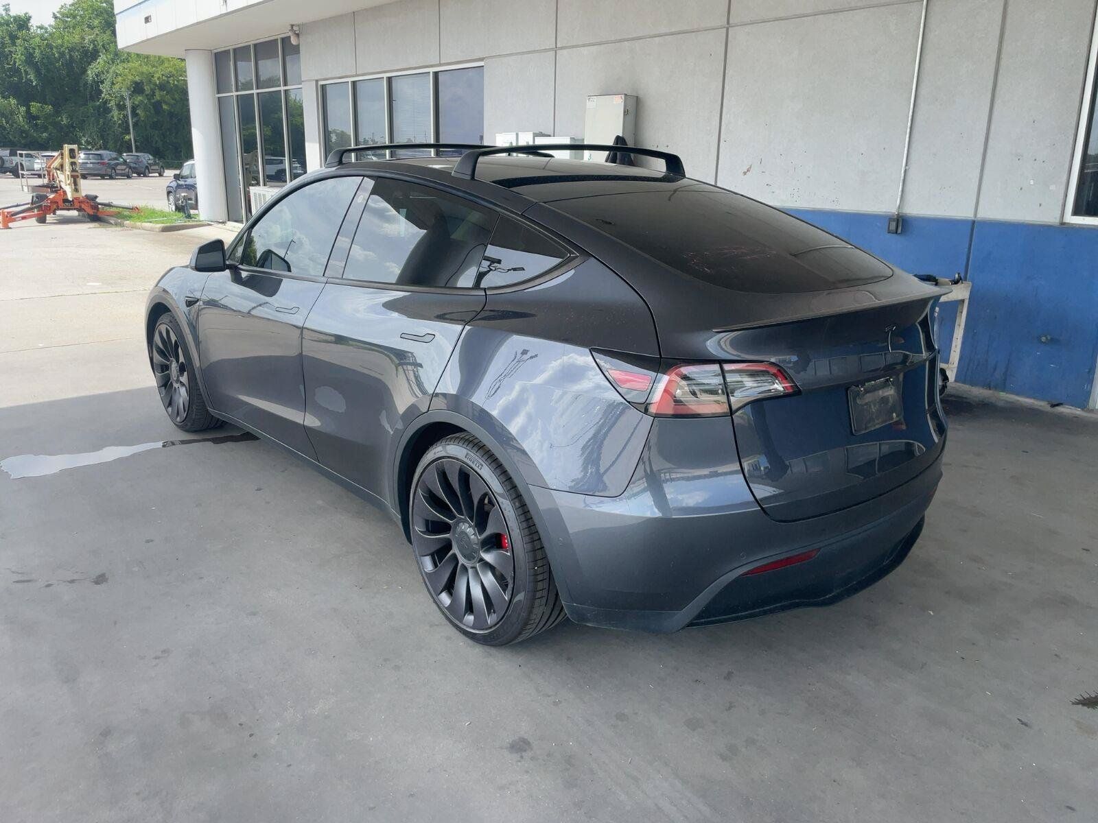 Used 2021 Tesla Model Y Performance AWD/4WD image 4