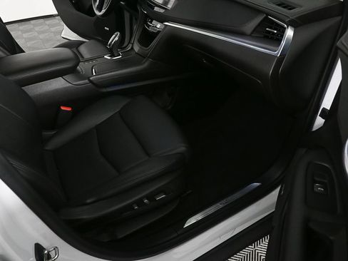 Used 2019 Cadillac XT5 Premium Luxury AWD/4WD image 21