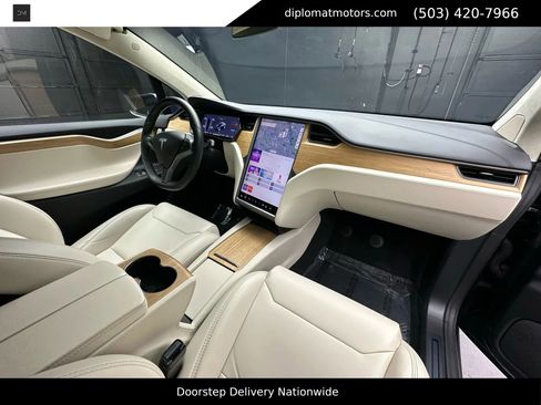 Used 2018 Tesla Model X 100D image 19