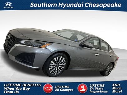 Used 2023 Nissan Altima 2.5 SV