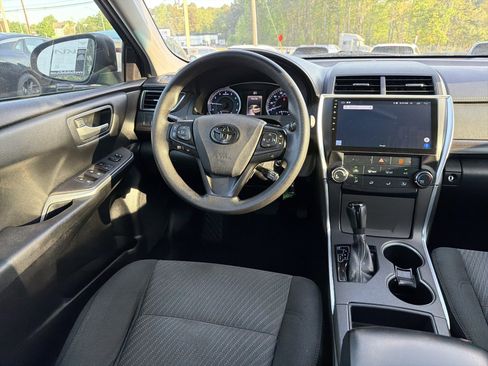 Used 2015 Toyota Camry LE FWD image 20