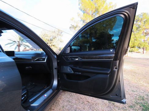 Used 2016 BMW 750i xDrive 750i xDrive image 14