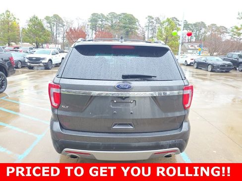 Used 2017 Ford Explorer XLT w/ Equipment Group 201A image 14