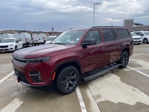 New 2026 Jeep Grand Wagoneer L Limited w/ Premium Group II AWD/4WD image 1