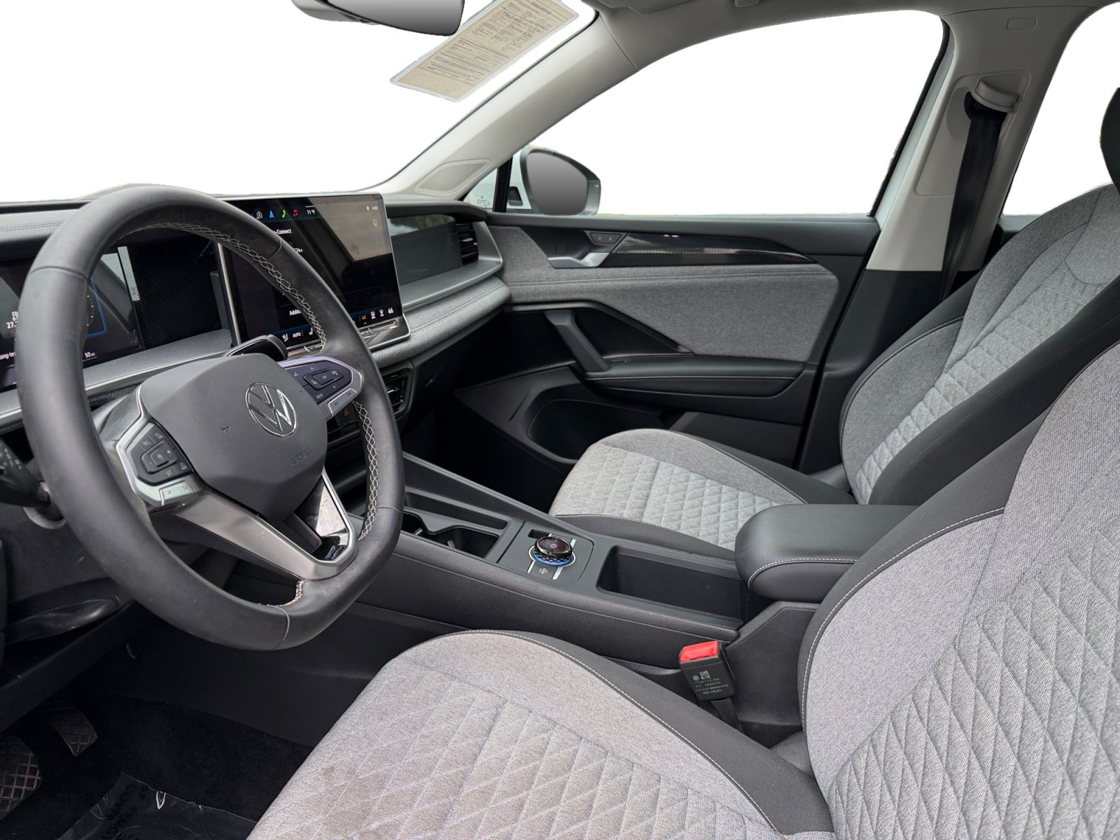 Used 2025 Volkswagen Tiguan S FWD image 9