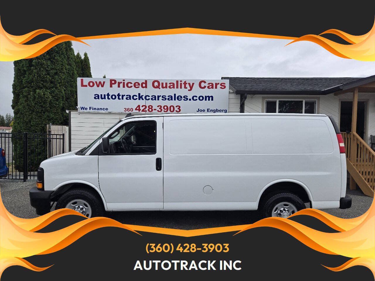 Used 2017 Chevrolet Express 2500 RWD image 1