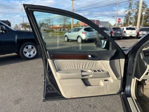 Used 2008 INFINITI M35 w/ Technology Pkg RWD image 11