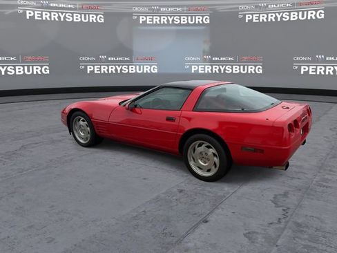 Used 1994 Chevrolet Corvette Coupe RWD image 6