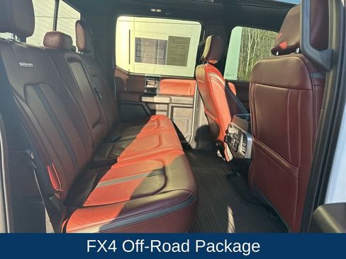 Certified 2021 Ford F250 Platinum w/ FX4 Off-Road Package image 22
