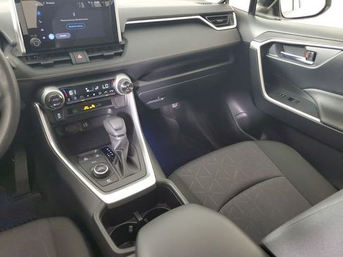 Used 2025 Toyota RAV4 XLE image 16