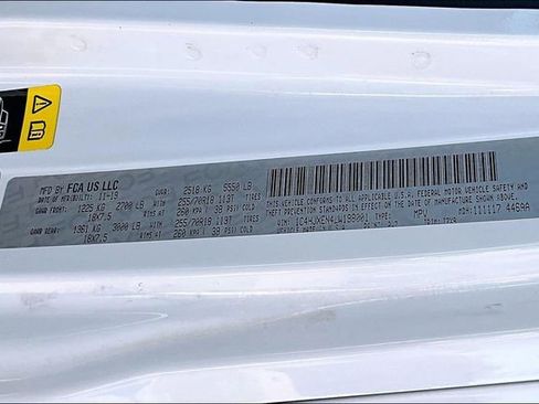 Used 2020 Jeep Wrangler Unlimited Sahara image 35