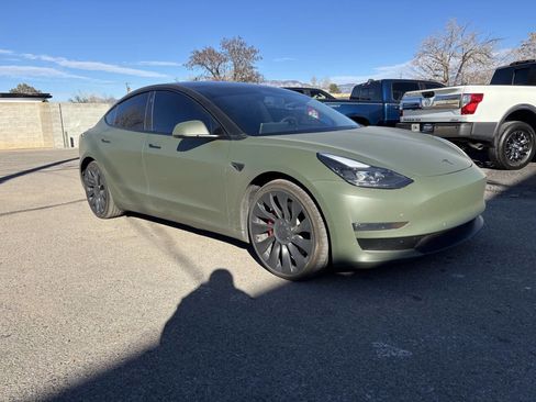 Used 2022 Tesla Model 3 Performance image 2