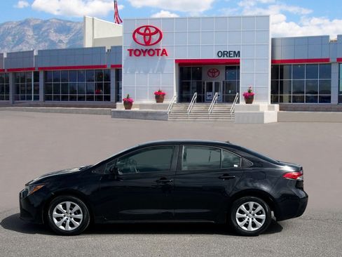 Used 2024 Toyota Corolla LE FWD image 6