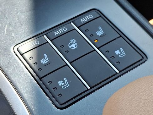 Certified 2023 Lexus UX 250h AWD w/ Accessory Package (Z2) image 26