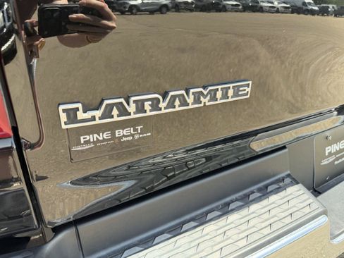 Used 2022 RAM 1500 Laramie AWD/4WD image 26