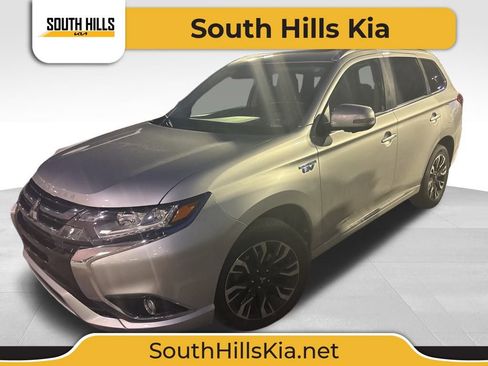 Used 2018 Mitsubishi Outlander GT image 1