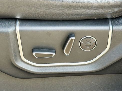 Used 2017 Ford F150 Limited w/ Trailer Tow Package image 22