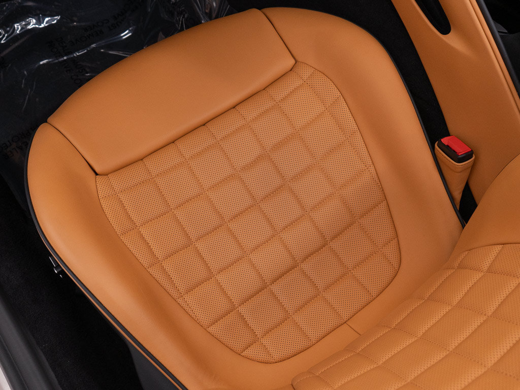Used 2025 Ferrari Roma Spider RWD image 27