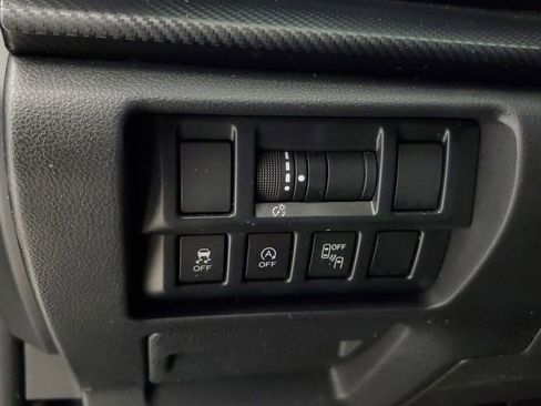 Used 2020 Subaru Crosstrek 2.0i Premium w/ Moonroof Package 2 AWD/4WD image 12