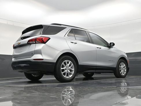 Used 2022 Chevrolet Equinox LT FWD image 25