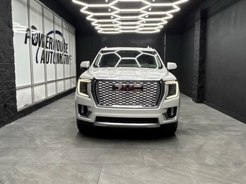 Used 2022 GMC Yukon Denali AWD/4WD image 17