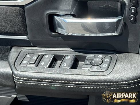New 2026 RAM 2500 Laramie w/ Night Edition AWD/4WD image 30